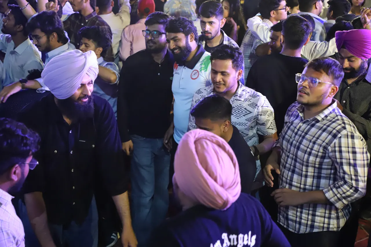 A crowd gathered close together during the evening programme
